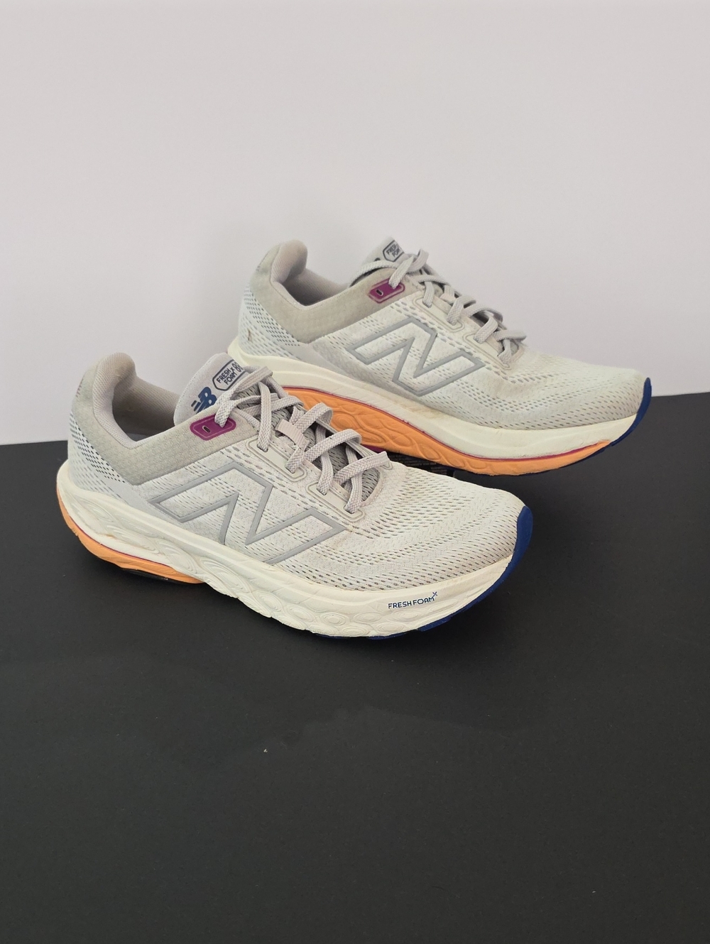 New Balance Fresh Foam X 860 Women's Shoes -Gray with Orange Size 10.5 2A Wide